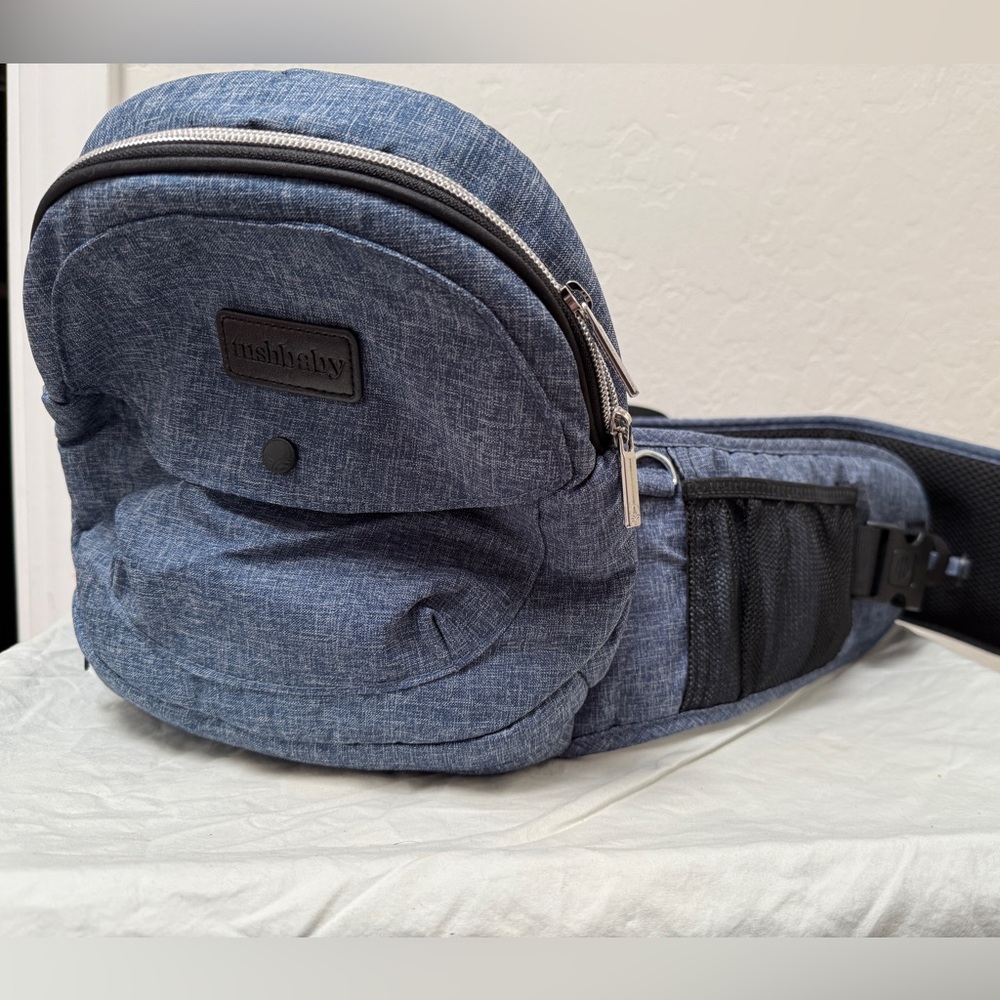 TushBaby Hip Seat Carrier - New without tags